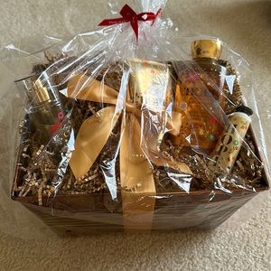 Bath and Body Works HOPE body set